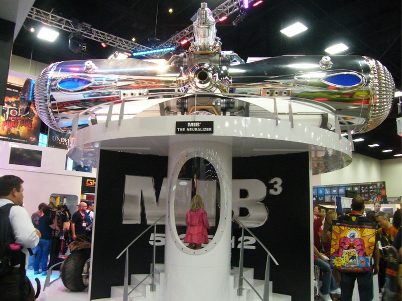 Illustration for article titled TARDIS Burritos and Twilight Spaz Bags: Comic-Con Radvertising